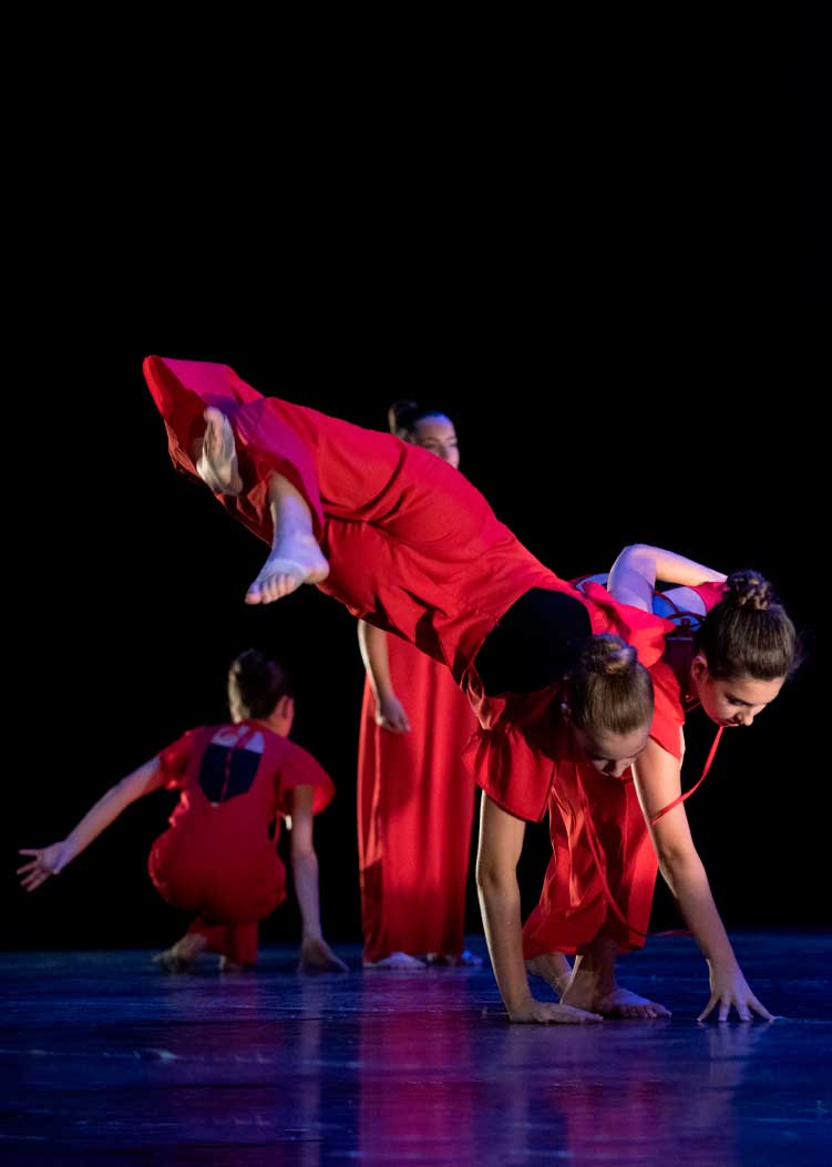 classes-de-dansa-contemporania-sabadell-escola-de-ball-ritme