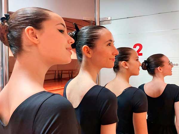 examens-de-la-royal-academy-of-dance-ritme-sabadell-escola-de-dansa-ballet-600x450-2